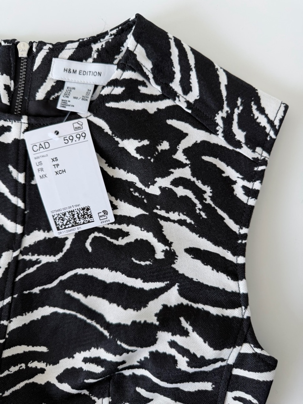 H&M Edition Zebra Print Jacquard Mini Dress Structured Size XS Black White - Picture 9 of 11